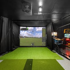THE SCOTTSDALE CLUBHOUSE