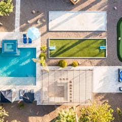 THE SUN VALLEY ESTATE